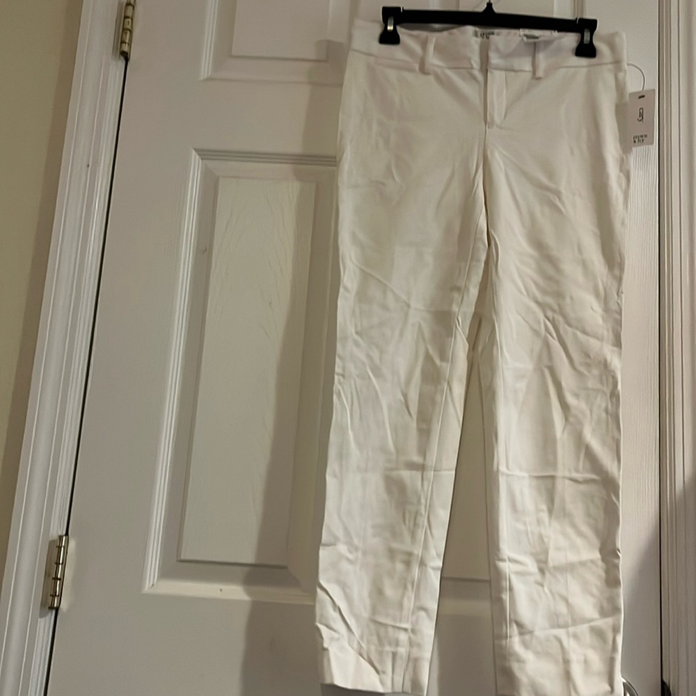 Crown & Ivy, size 4 p, color ivory